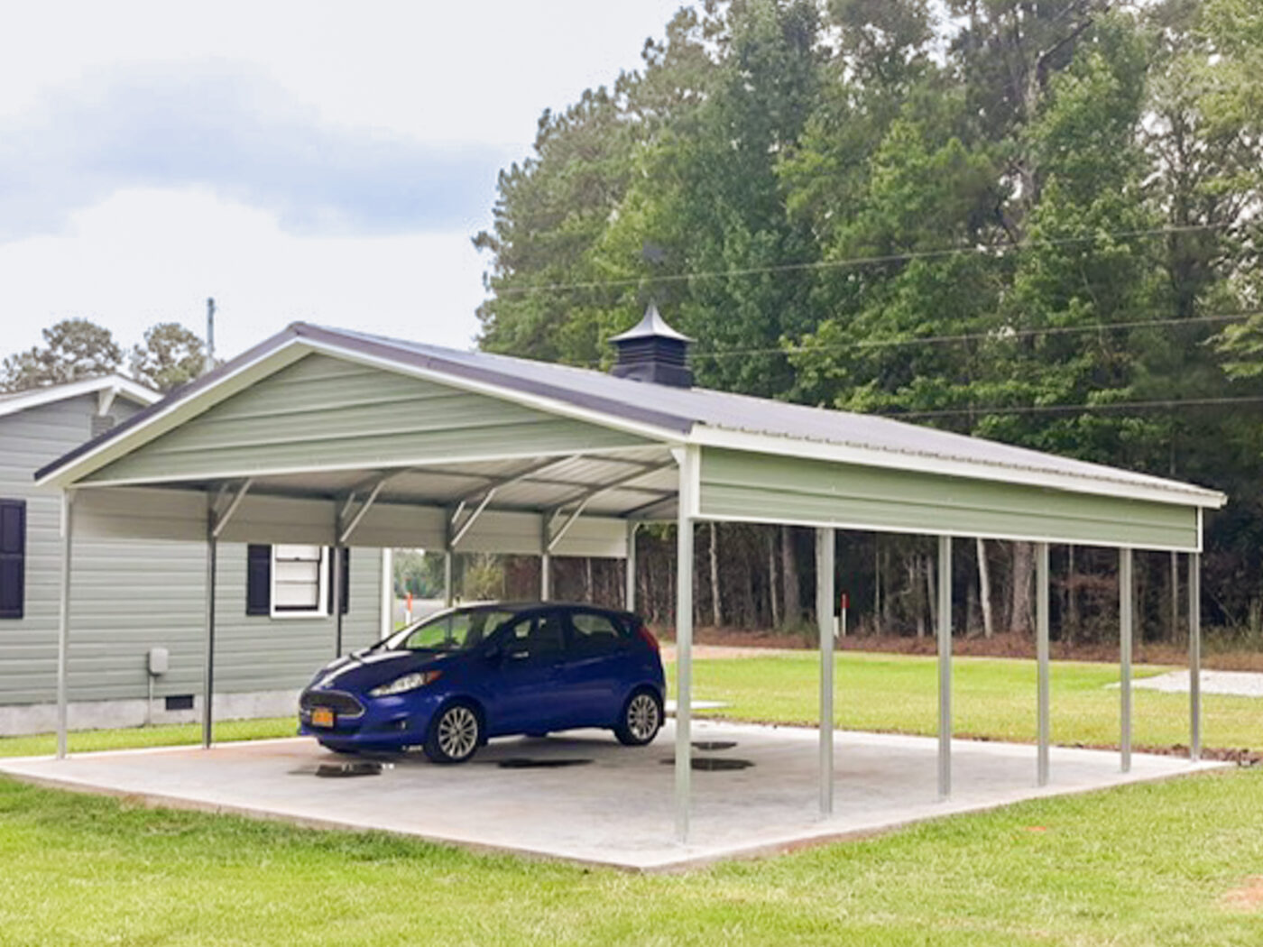 exterior of a vertical carport in SC for sale